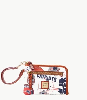 Multicolor Dooney And Bourke NFL Patriots Multi Function Zip Around Women's Wristlets | 51EPIMJXK