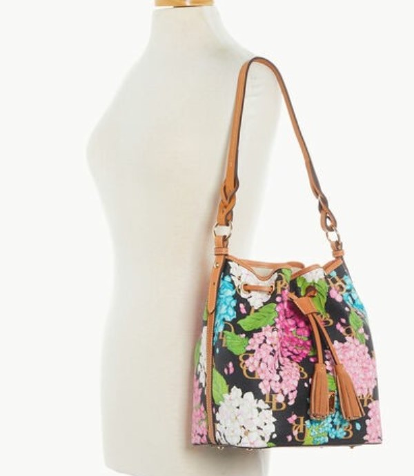 Black Dooney And Bourke Hydrangea Monogram Tasha Women's Shoulder Bags | 64FTUKCGZ