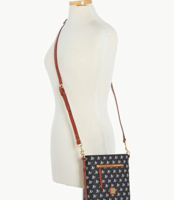 Black Dooney And Bourke MLB Athletics Small Zip Women's Crossbody Bags | 94DAOVZTN