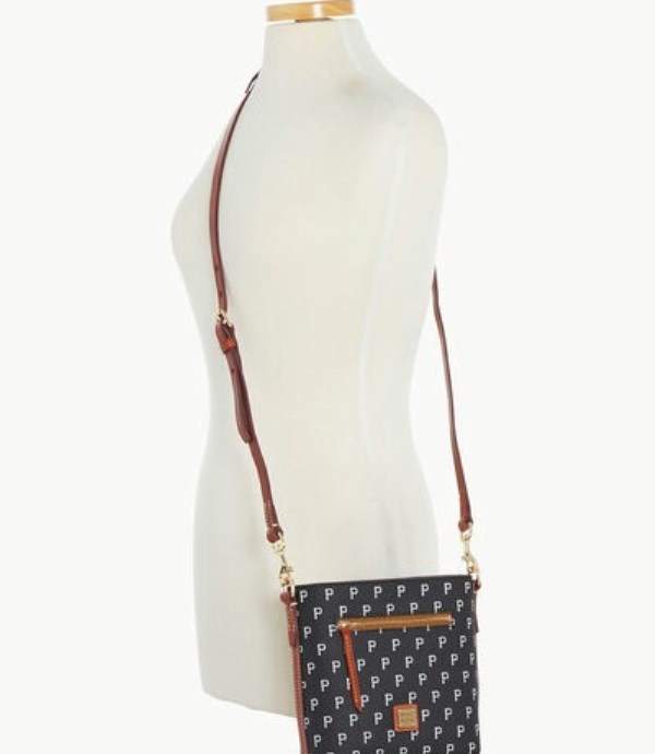 Black Dooney And Bourke MLB Pirates Small Zip Women's Crossbody Bags | 04RJVOEWC