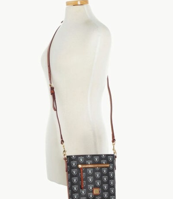 Black Dooney And Bourke NFL Raiders Small Zip Women's Crossbody Bags | 04VPEARJS