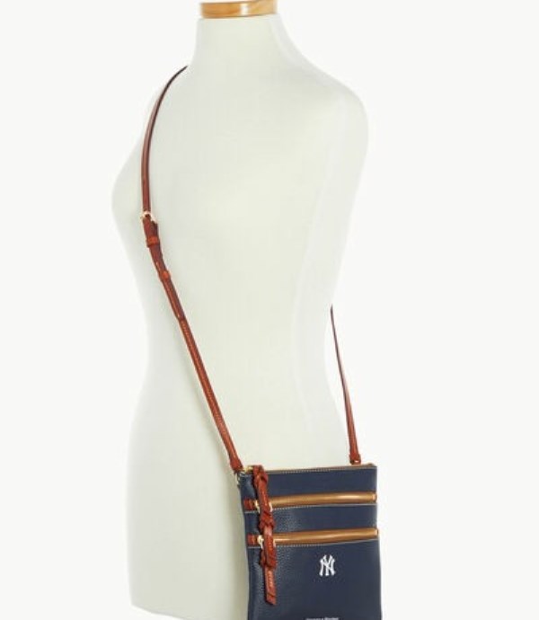 Blue Dooney And Bourke MLB Yankees Women's Crossbody Bags | 20SUZDPYR