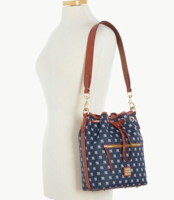 Blue Dooney And Bourke MLB Yankees Women's Shoulder Bags | 48DMXUISN