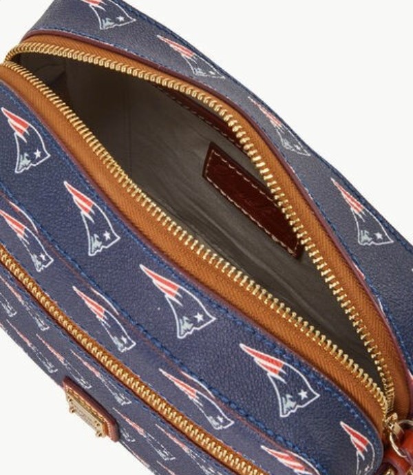 Blue Dooney And Bourke NFL Patriots Camera Zip Women's Crossbody Bags | 43KMPQWAU