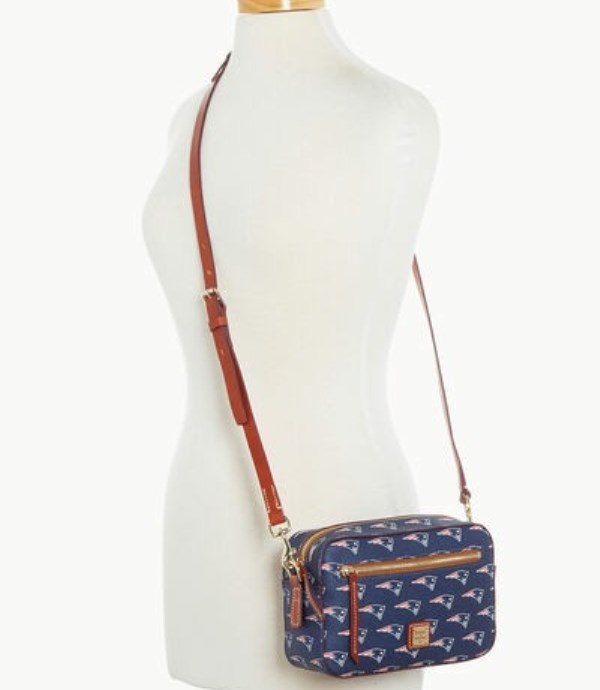 Blue Dooney And Bourke NFL Patriots Camera Zip Women's Crossbody Bags | 43KMPQWAU