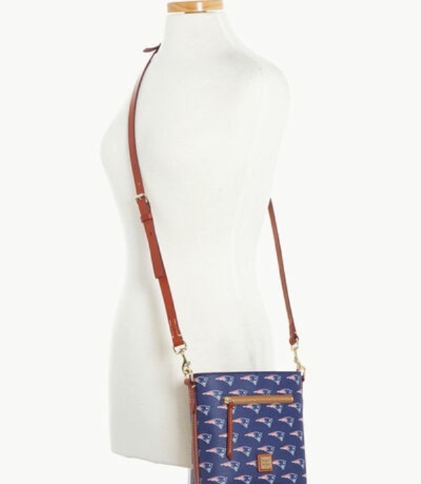 Blue Dooney And Bourke NFL Patriots Small Zip Women's Crossbody Bags | 80WOSGJHP