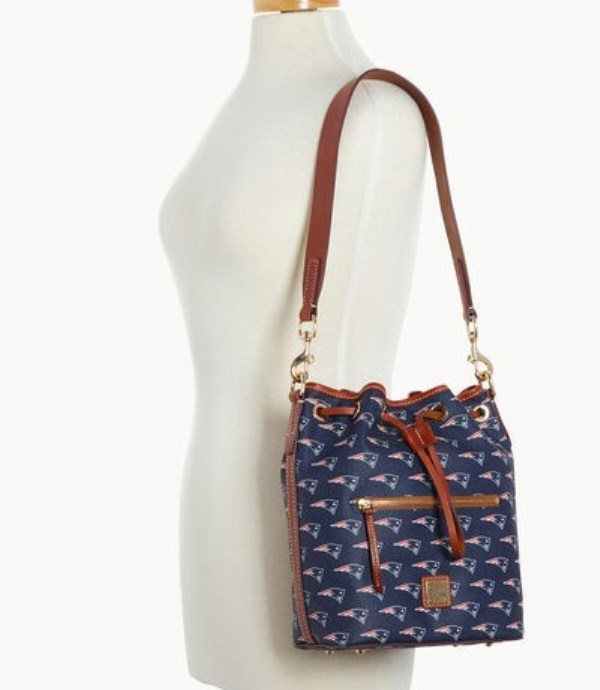 Blue Dooney And Bourke NFL Patriots Women's Shoulder Bags | 39KSXGNUF