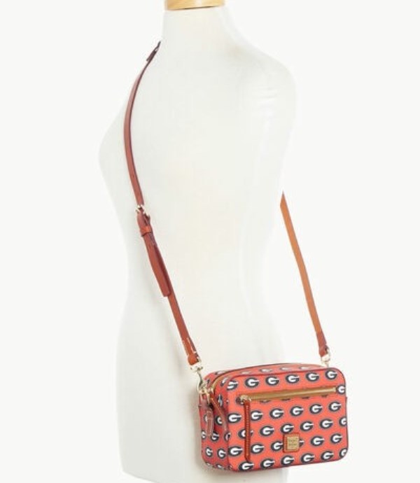 Red Dooney And Bourke NCAA University Of Georgia Camera Zip Women's Crossbody Bags | 15CMDIXSL